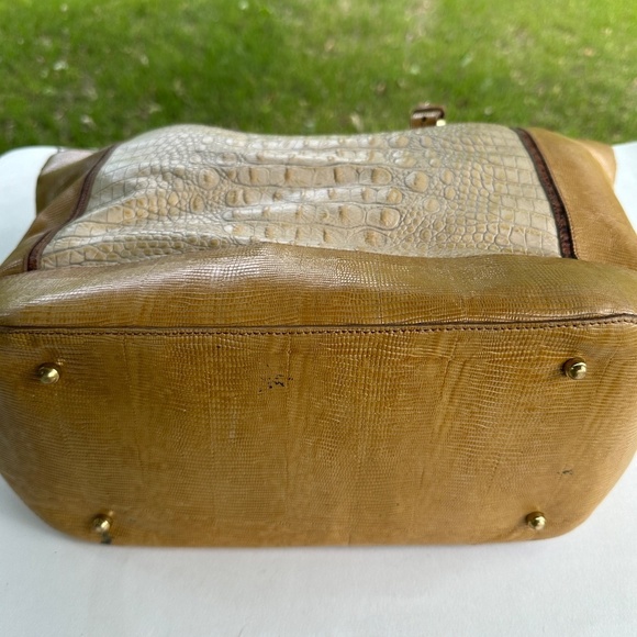 Brahmin Cream /Yellow Croc Emboss Leather Large Tote Bag #103346 - Picture 10 of 16
